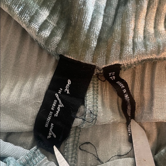 Urban Outfitters Green Ribbed Leggings - Picture 5 of 5